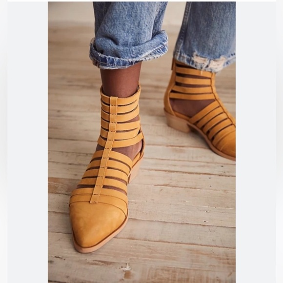 New Free People Bottines Savannah Boot size 37.5 or 7.5 - Picture 1 of 16